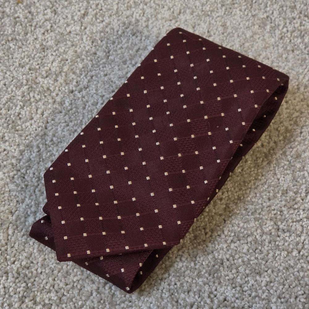 Canali Mens Silk Tie Burgundy Geometric Dot Pattern Made in Italy Luxury Necktie